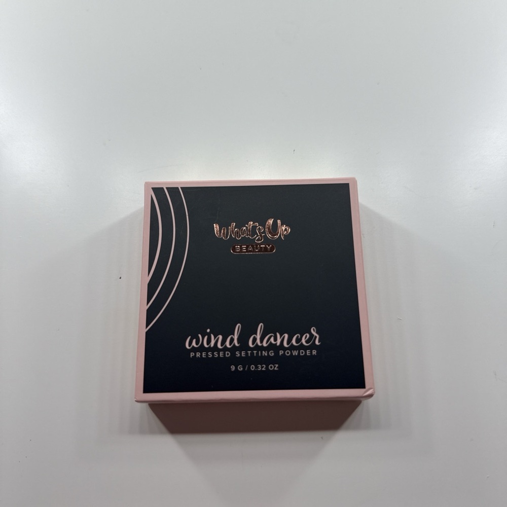 Black Setting Powder Compact
